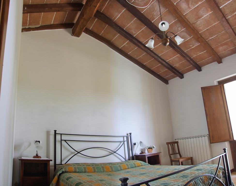 Agriturismo Casella Del Piano Gubbio Room photo
